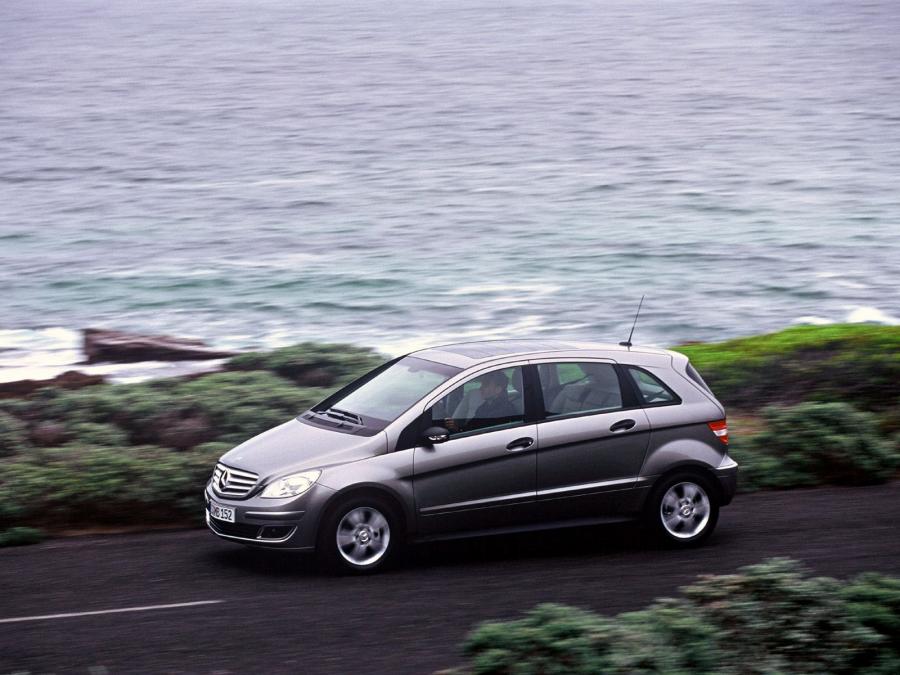  Mercedes-Benz B150 2005 года  (фото 7 из 9)